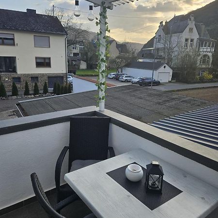 Hakans Moselblick Ferienwohnung Трейс-Карден Екстериор снимка